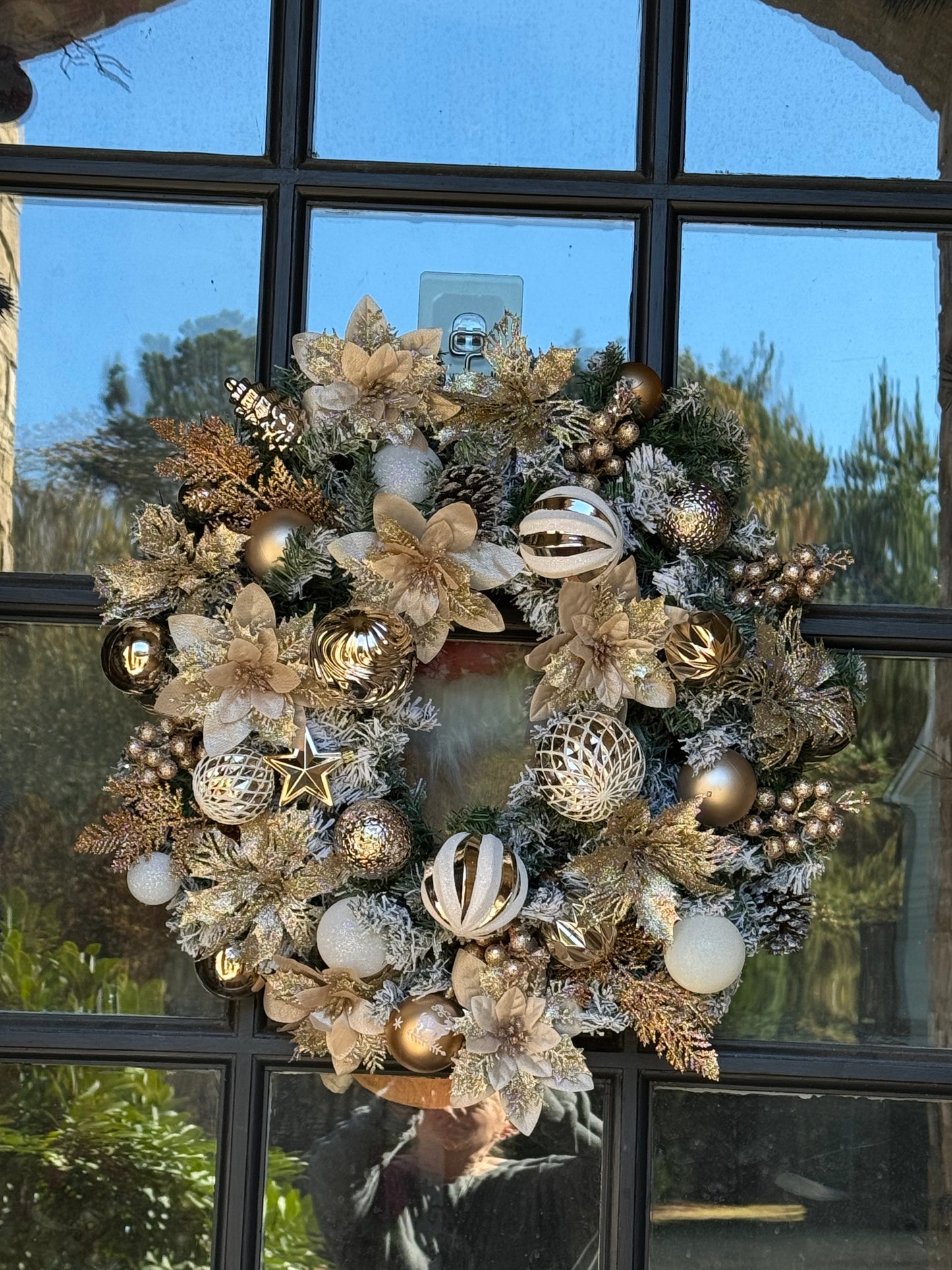 Champagne Wreath - 24 in