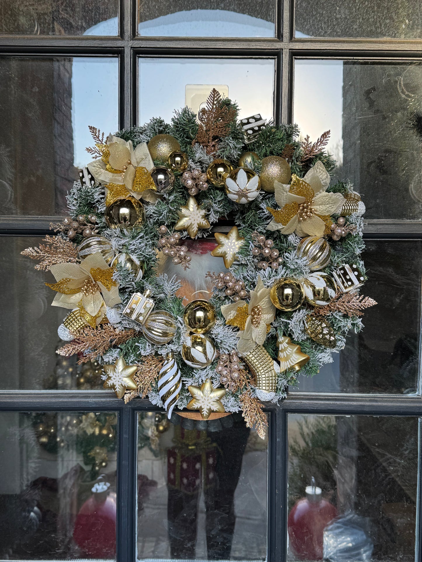 Champagne Wreath - 24 in